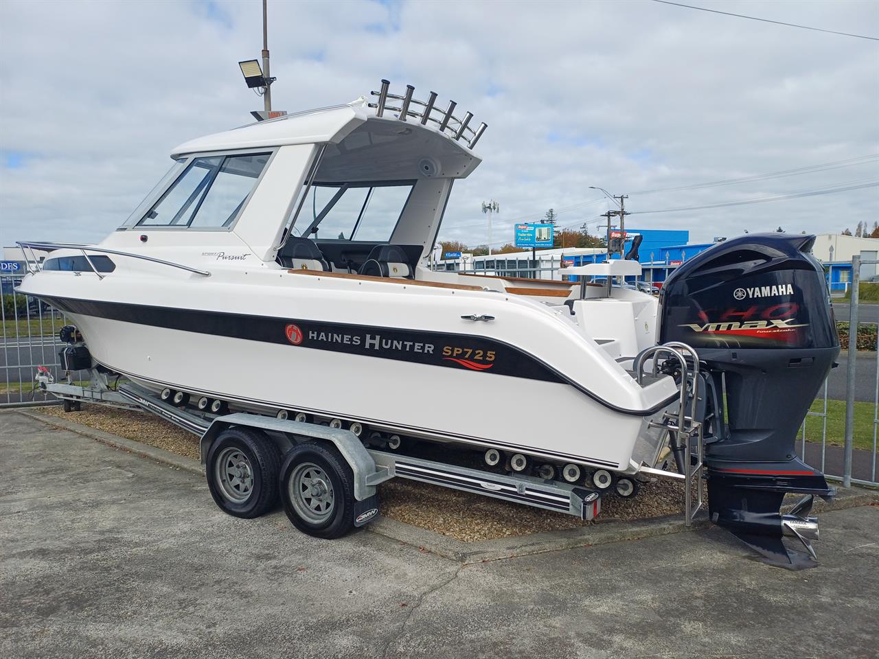 2017 Haines Hunter SP725