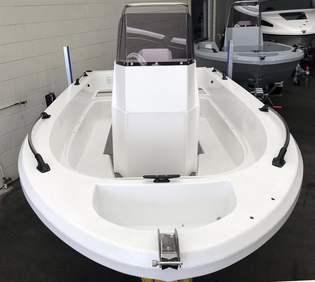 2022 Smartwave 4200 - hull and trailer package deal