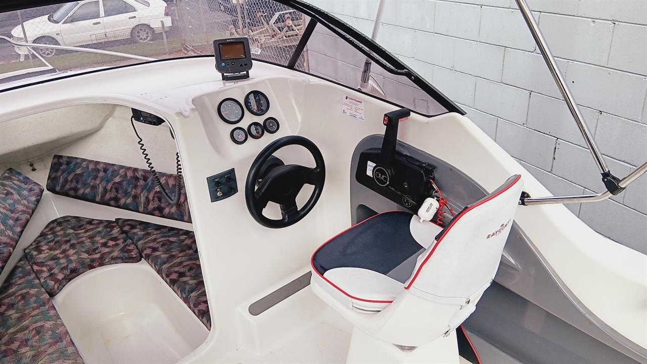 1996 Rayglass 520