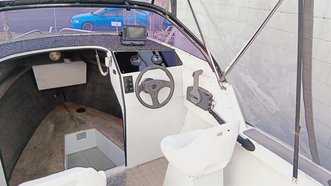 1995 Fyran 525