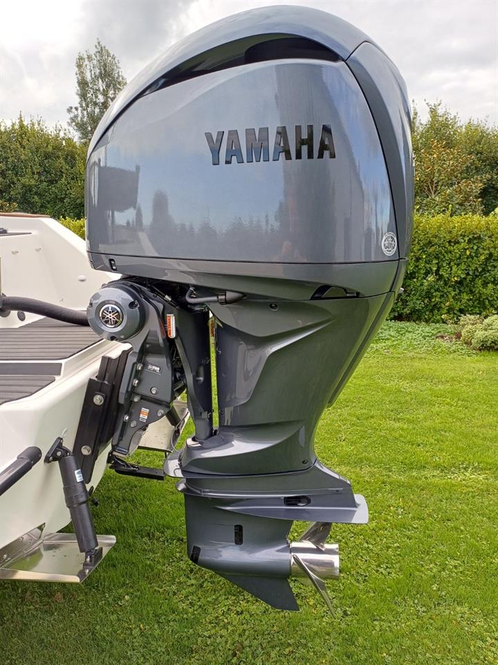 1989 Haines Hunter SF700