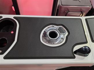 2026 Senator 570 Centre Console - Thumbnail