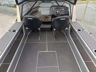 2025 Senator 550 - Thumbnail