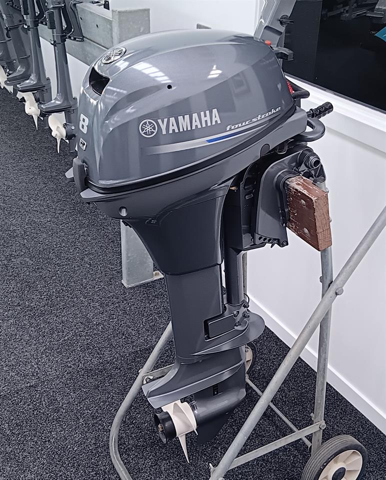 2015 Yamaha 8hp
