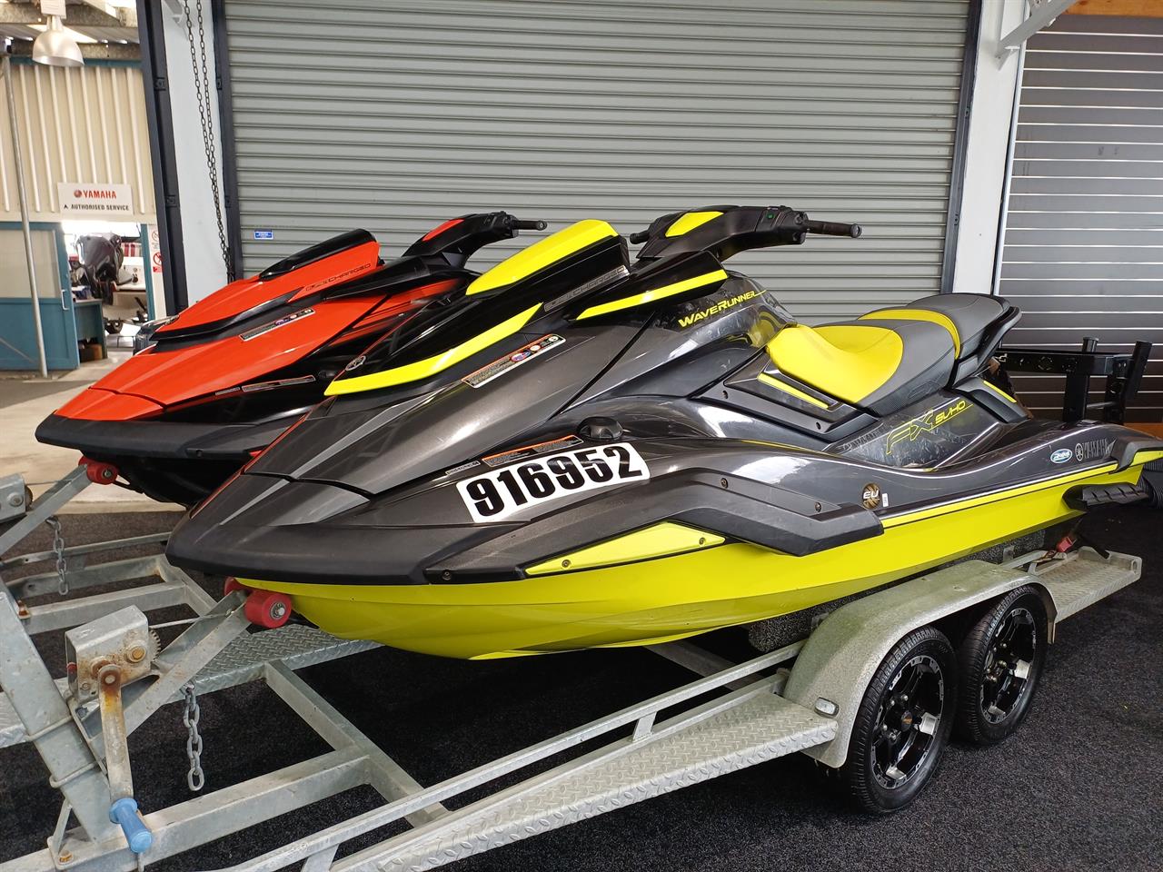 2021 Yamaha 2 x FX HO WaveRunners