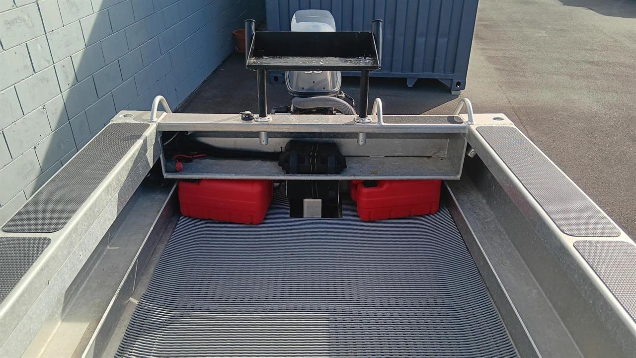 2012 Senator RC520