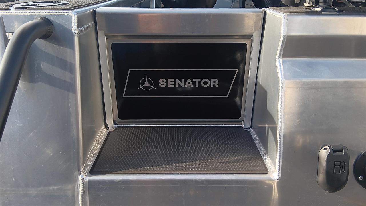 2025 Senator 550