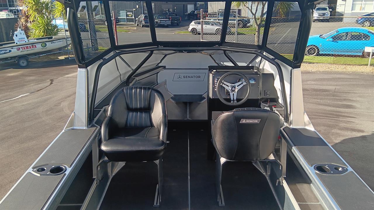2025 Senator 550