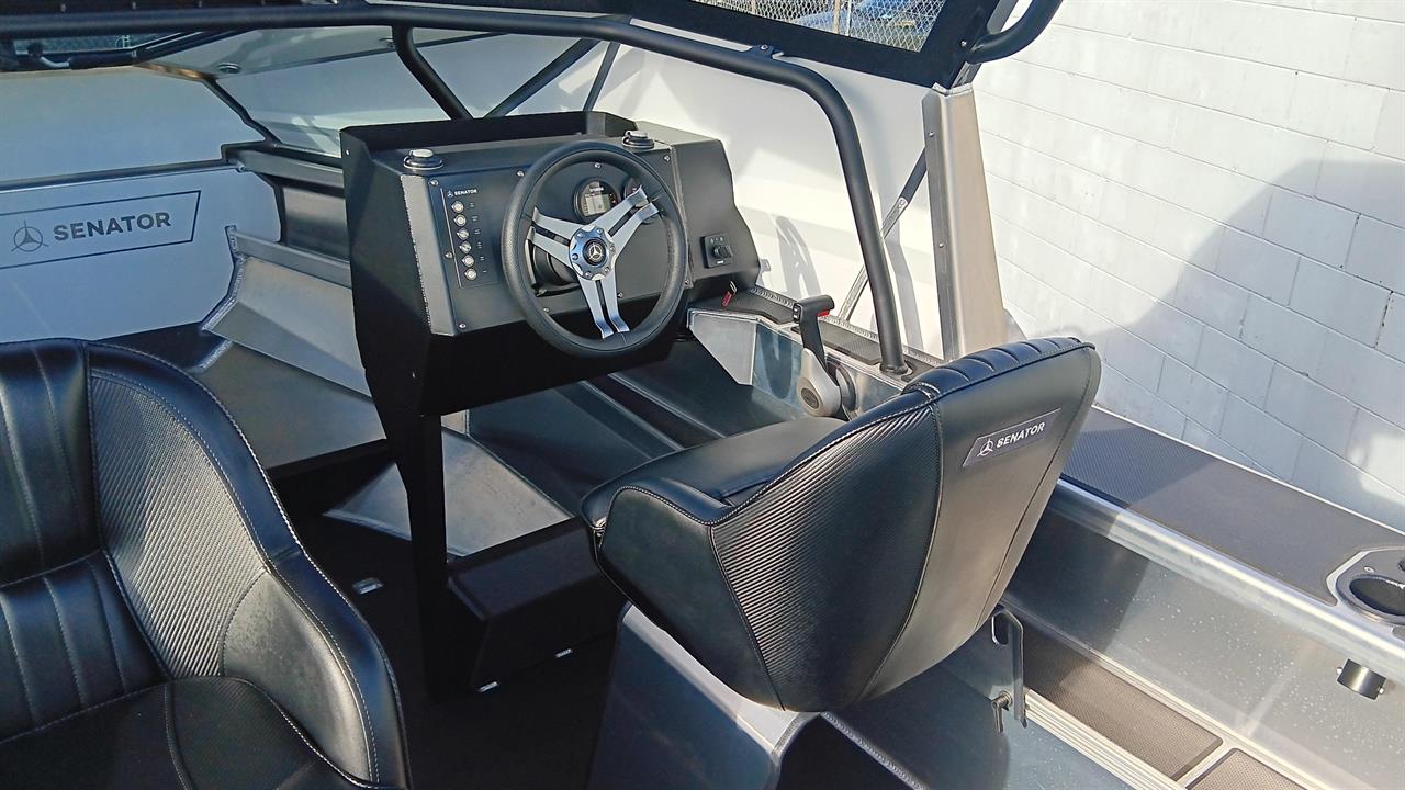 2025 Senator 550