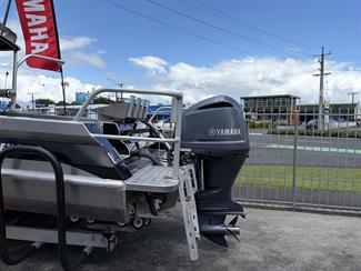 2017 Senator RH780W - Thumbnail