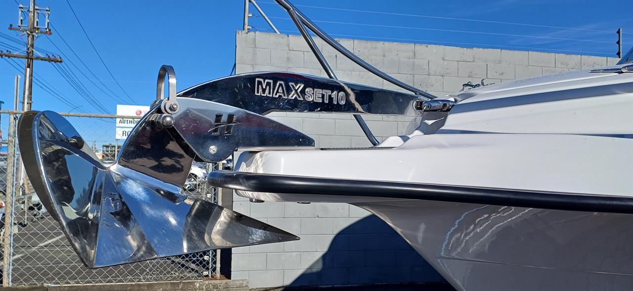 2024 Haines Hunter SP725