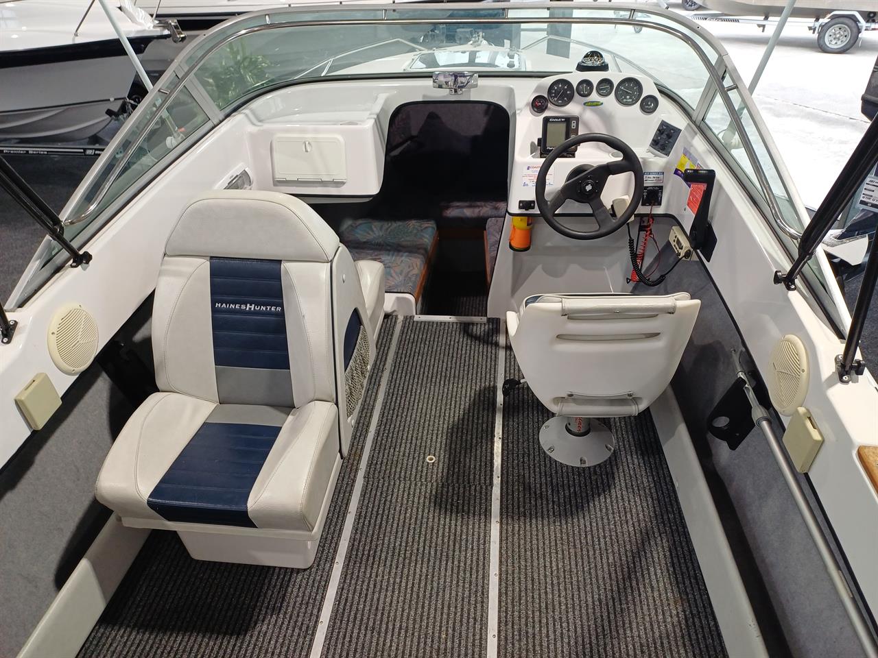 2001 Haines Hunter SR535