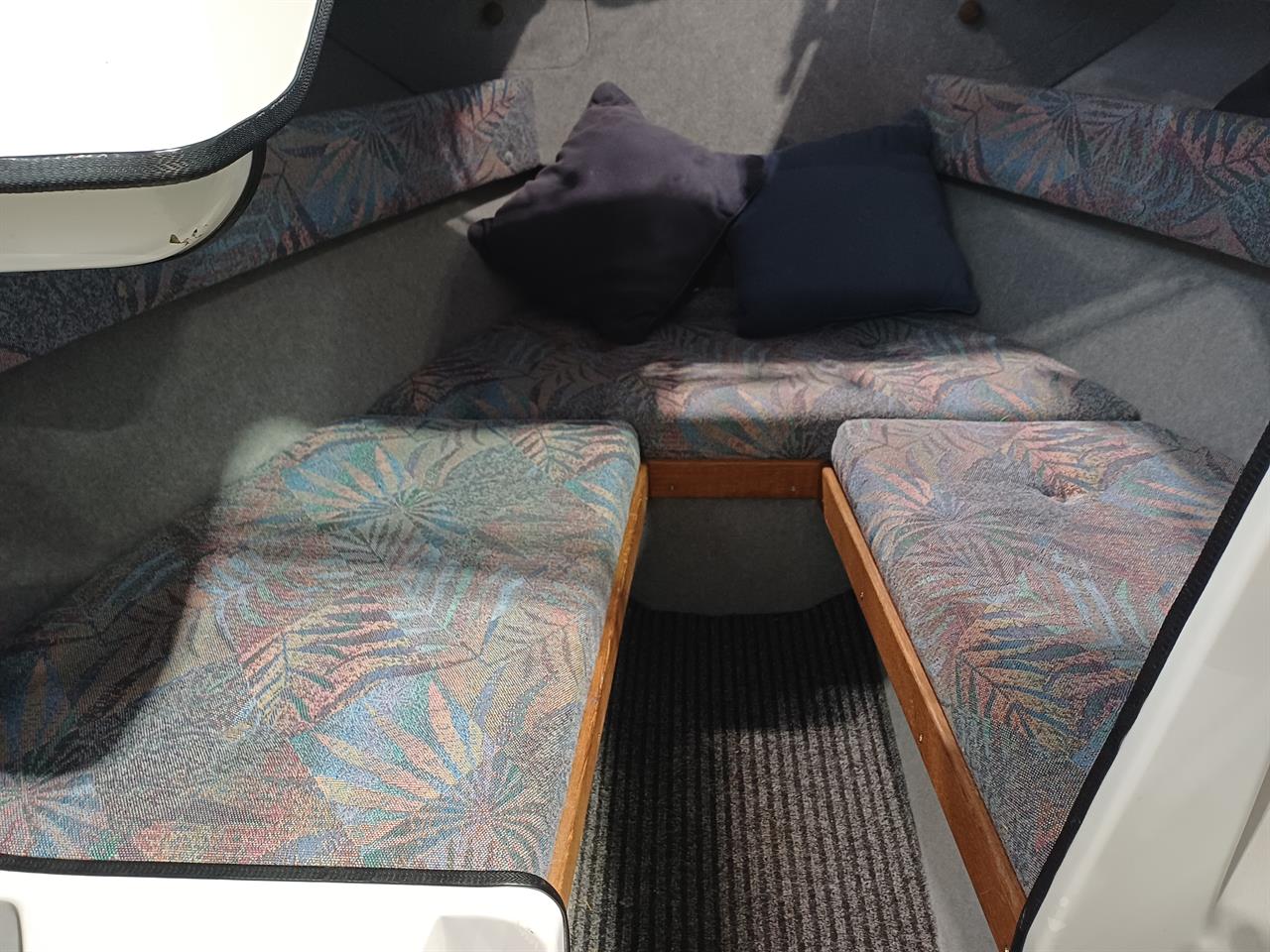 2001 Haines Hunter SR535