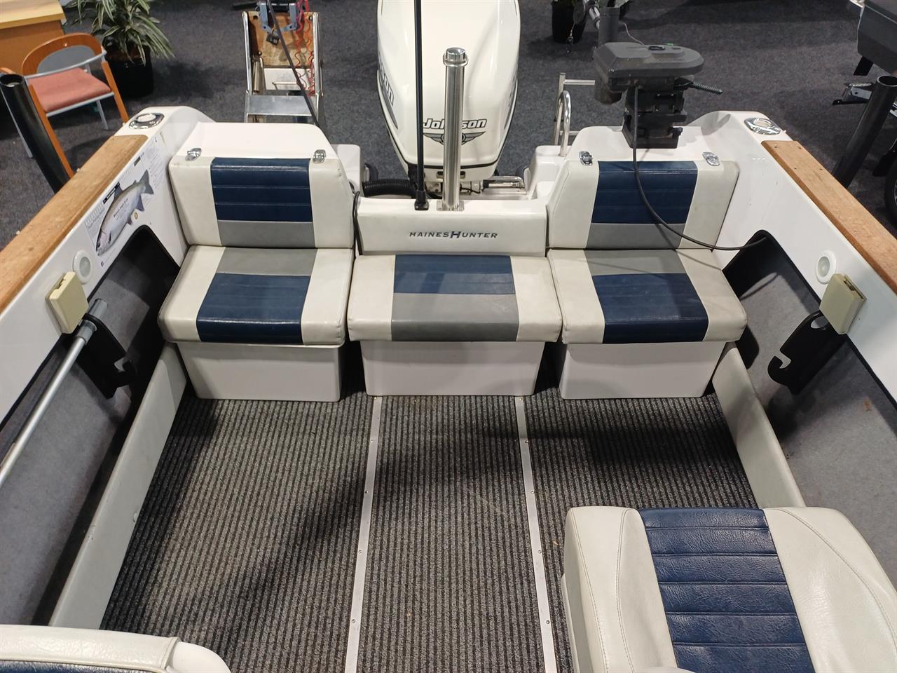 2001 Haines Hunter SR535