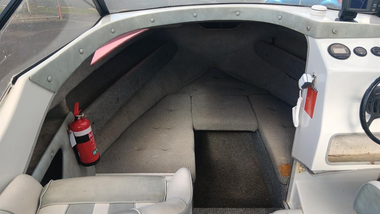 2000 Buccaneer 560